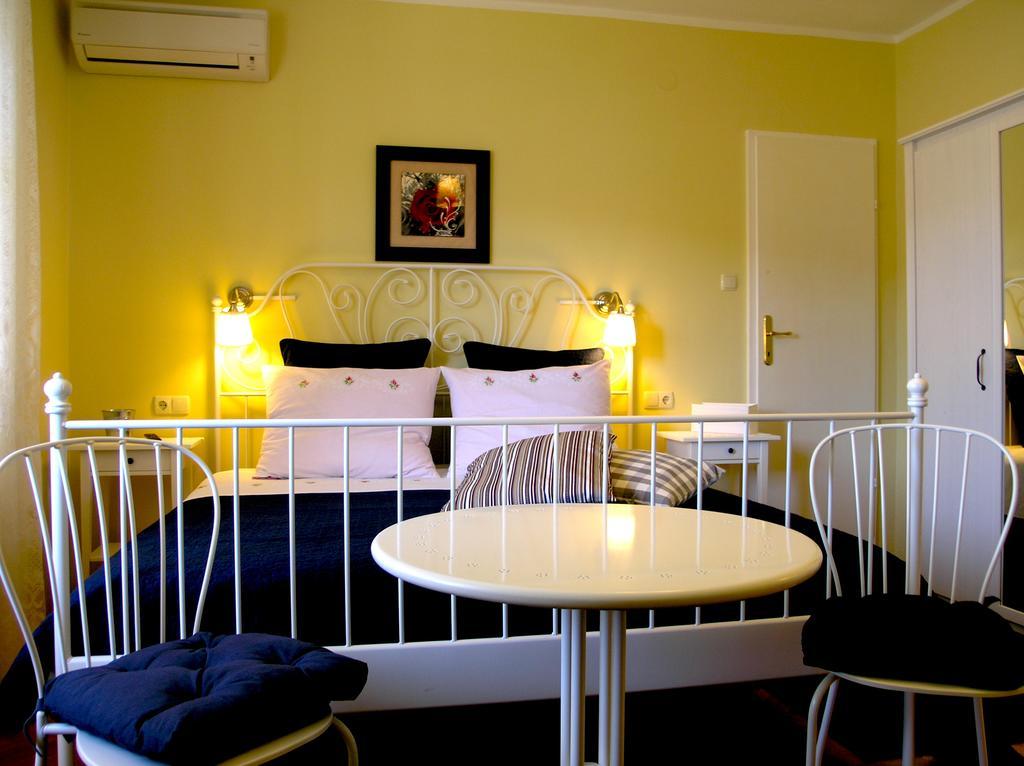House Rozi Hotell Palit Rum bild