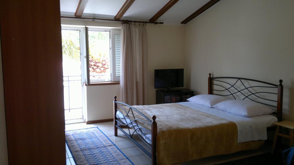 House Rozi Hotell Palit Rum bild